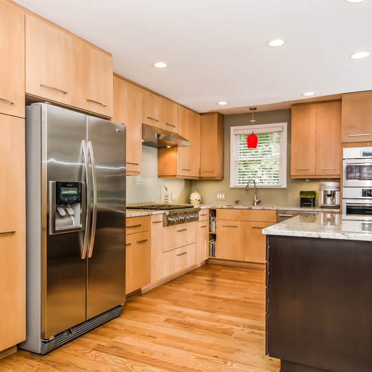 Modern/Contemporary Kitchens Gallery