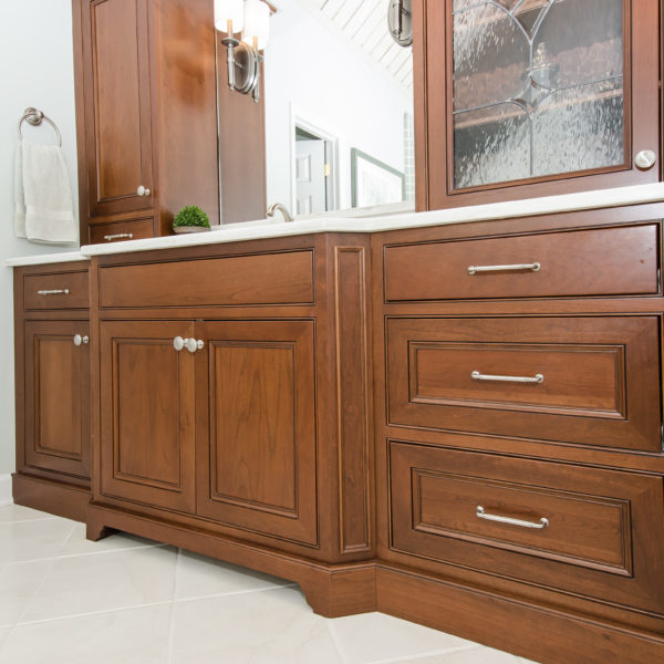 Traditional Bathrooms Gallery