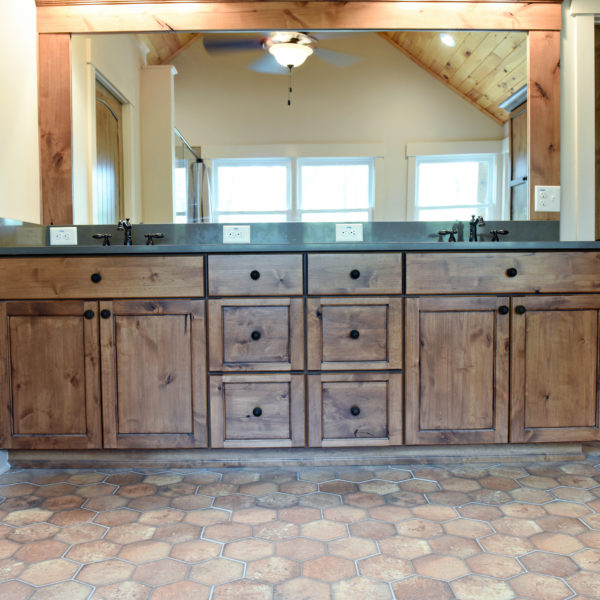 Traditional Bathrooms Gallery