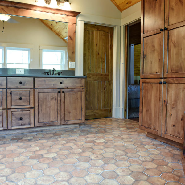 Traditional Bathrooms Gallery