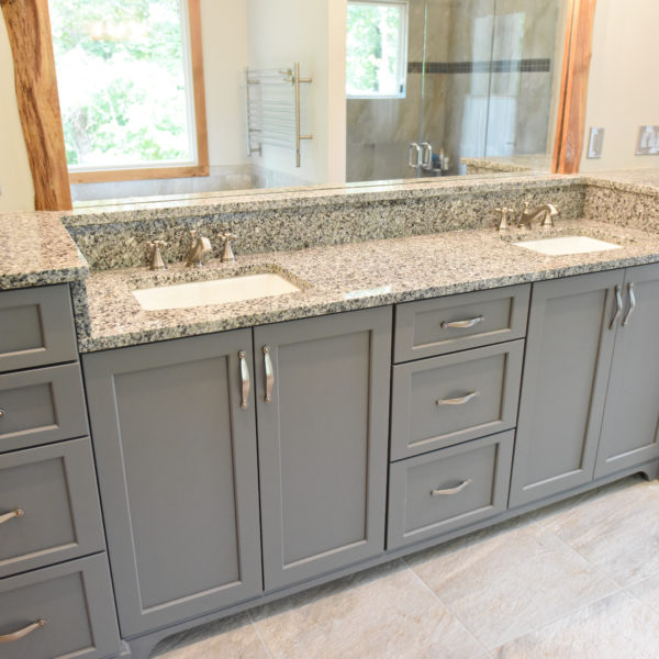 Traditional Bathrooms Gallery